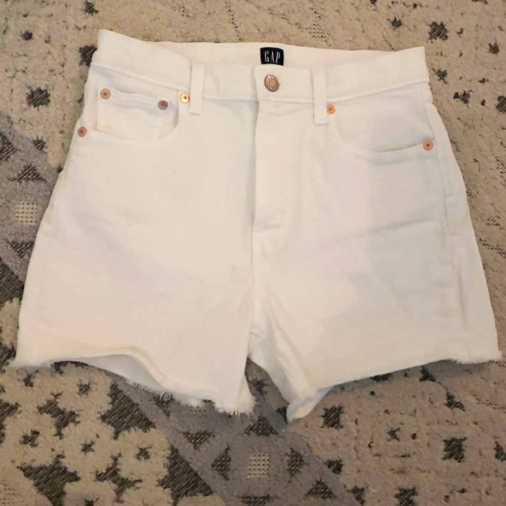 Gap high rise shorts